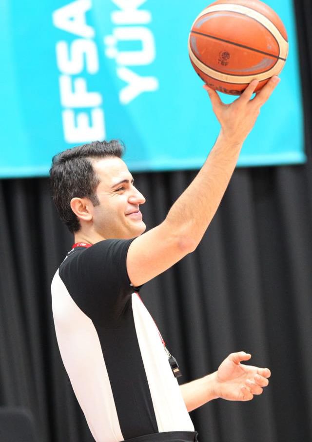 Hakemlerimizin yükselişi devam ediyor! Basketbolda bir başarı öyküsü: Mehmet Karabilecen