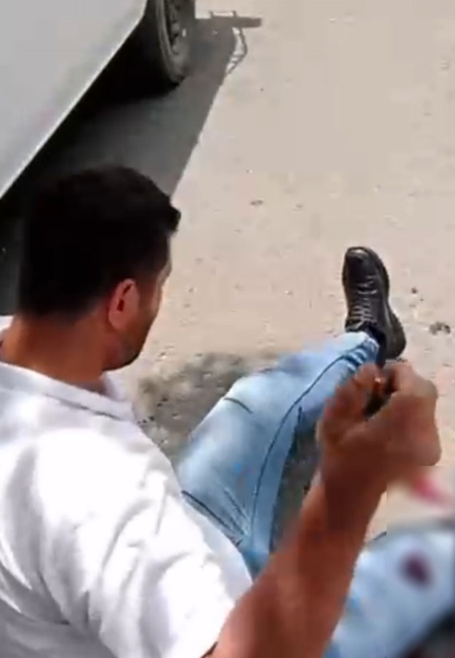 Tartışma Büyüdü: Kadın, Rahatsız Eden Adamı Vurarak Sosyal Medyada Paylaştı