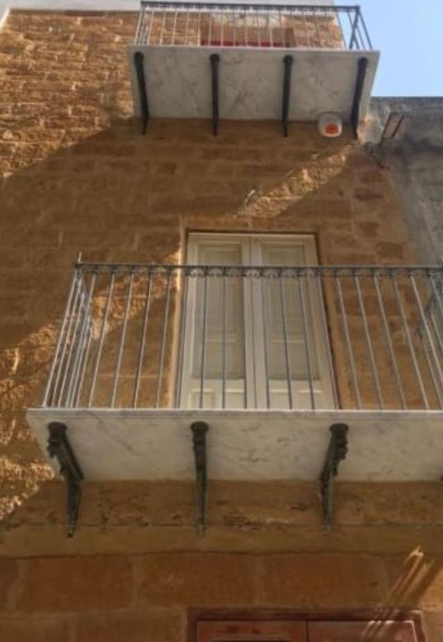 18 liraya aldıkları harabeye dönmüş tarihi eve neler yaptılar neler! Herkes görmek için akın ediyor