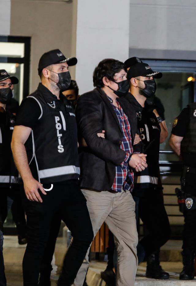 Türkiye'ye getirilen Tosuncuk'tan ilk görüntü! Böyle gözaltına alındı