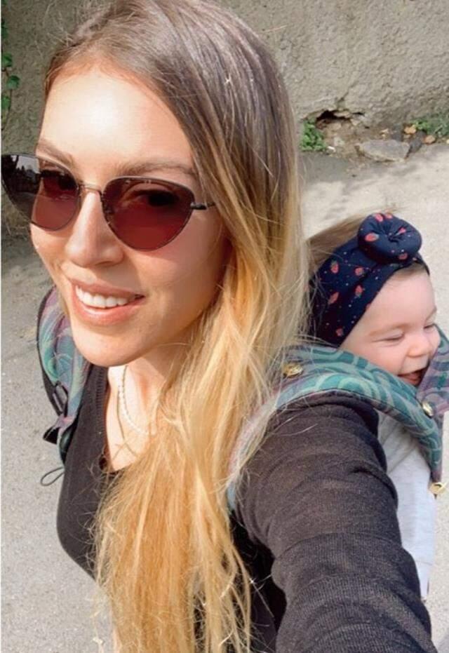 İkinci kez bebek heyecanı yaşayan Sinem Kobal ve Kenan İmirzalıoğlu'nun kızı olacak