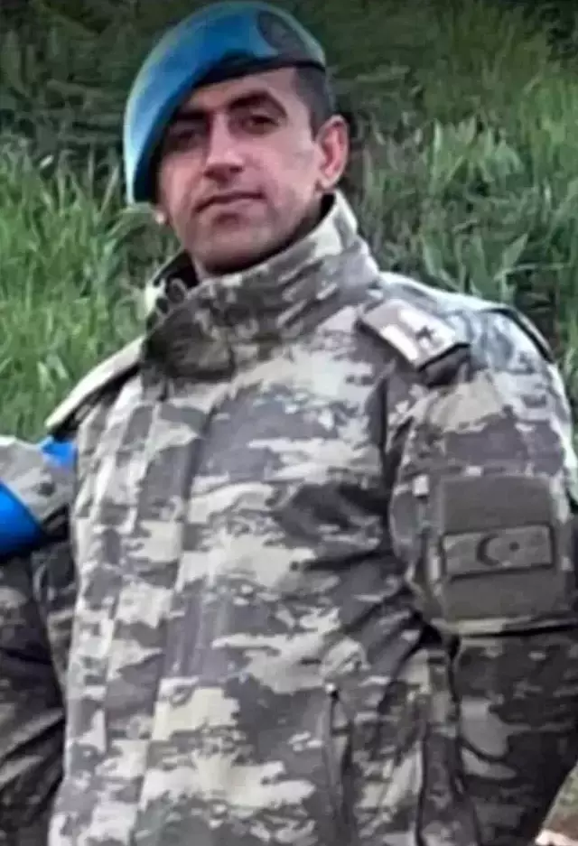 Pençe-Kilit bölgesinde teröristlerce açılan taciz ateşi sonucu Siirtli teğmen şehit oldu