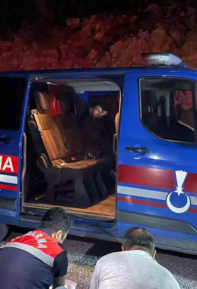 Alanya'da ormanı yakan şahıs suçüstü yakalandı