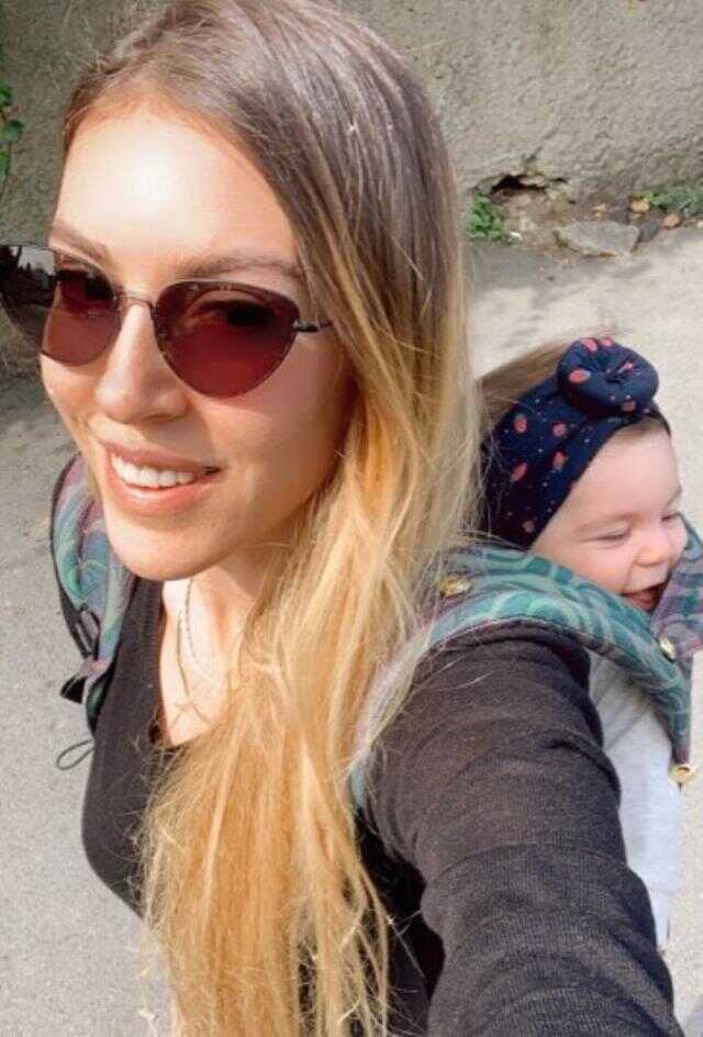 Sinem Kobal ve Kenan İmirzalıoğlu'nun büyük kızı ortaya çıktı! Görenler kime benzediğine karar veremedi
