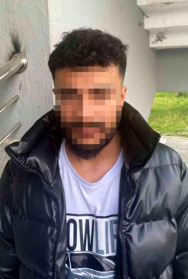 Flört uygulamasından tanıştıkları kişileri 2 Milyon lira dolandıran 3 şüpheli yakalandı