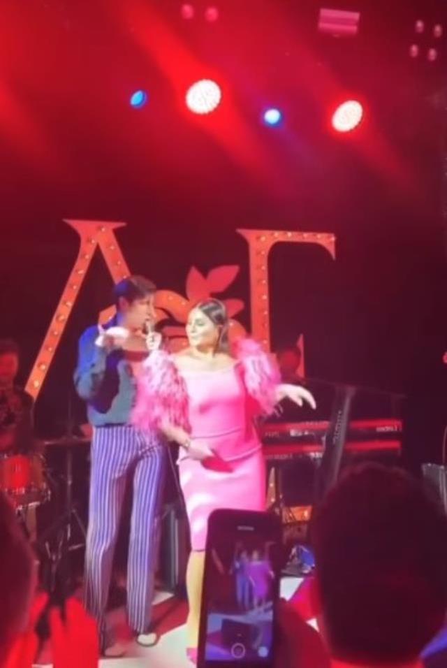 Kayınvalide gelini gölgede bıraktı! Sibel Can oğlunun düğününde döktürdü