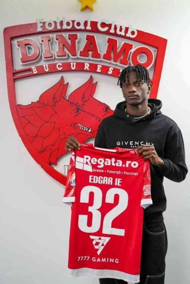 Edgar Ie, maçlarda kendisi yerine ikizini oynattığı iddialarını yalanladı