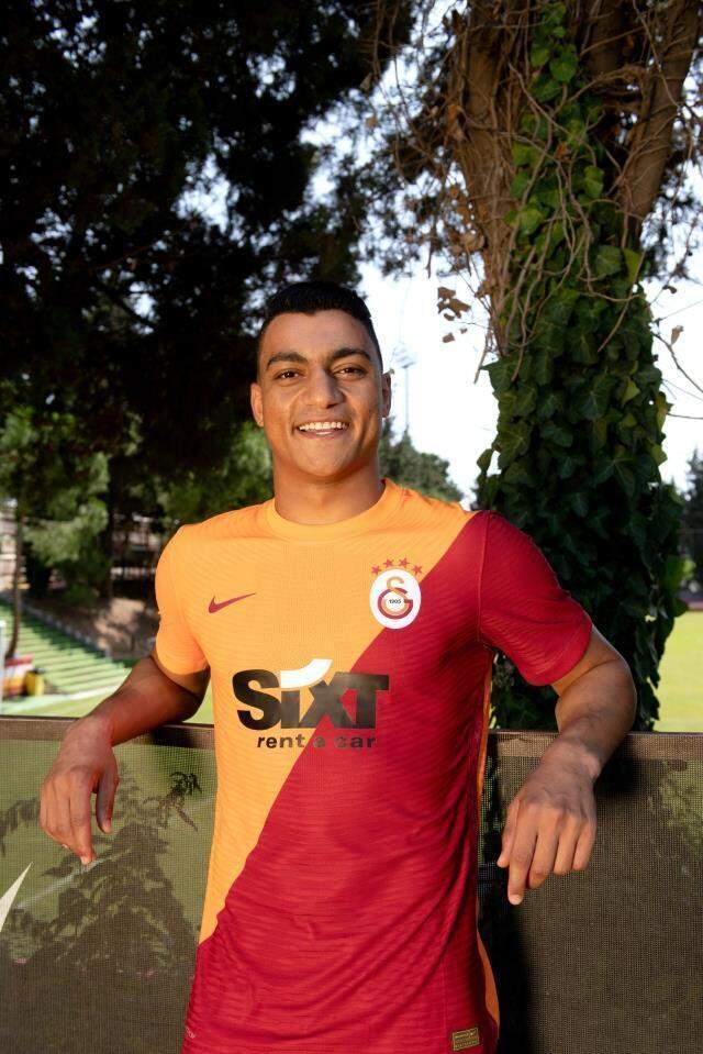 Galatasaray taraftarı, 999 TL'den satışa çıkan yeni formaya isyan etti