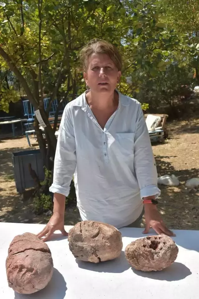 İzmir'de 8 bin yıllık parmak izi! Tarihteki en eski seramik üretim atölyesine ulaşıldı