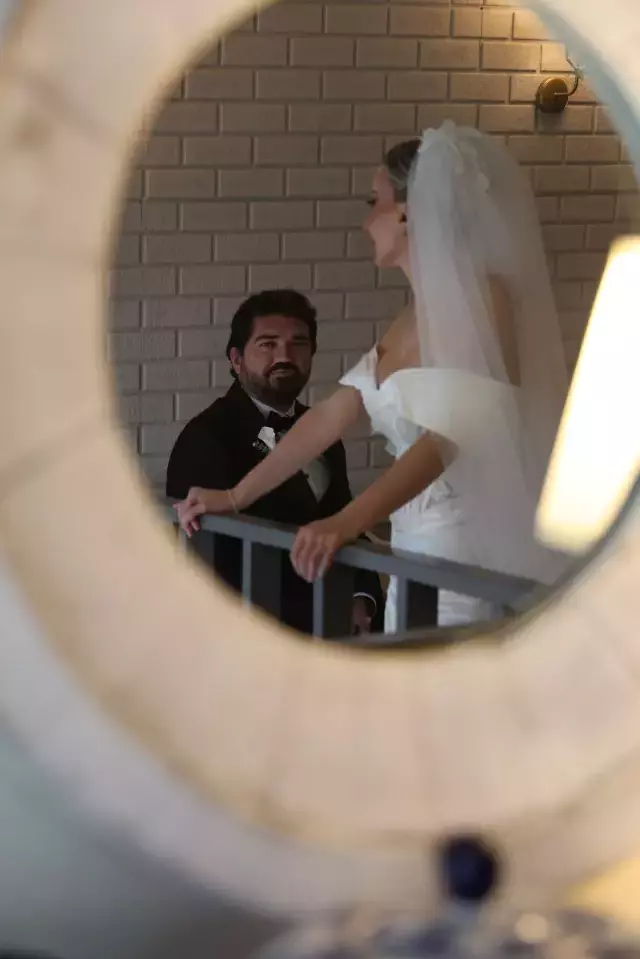 Rasim Ozan Kütahyalı Nikah Şahasını Bir Kez Daha Açıyor: Pınar Ayaz ile Sade Tören
