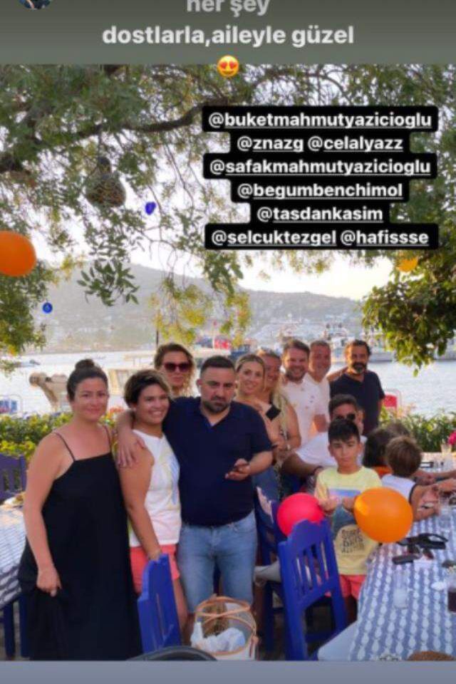 Mavi dekolteli bikinisiyle poz veren Ece Erken, aldığı kilolara dert yandı