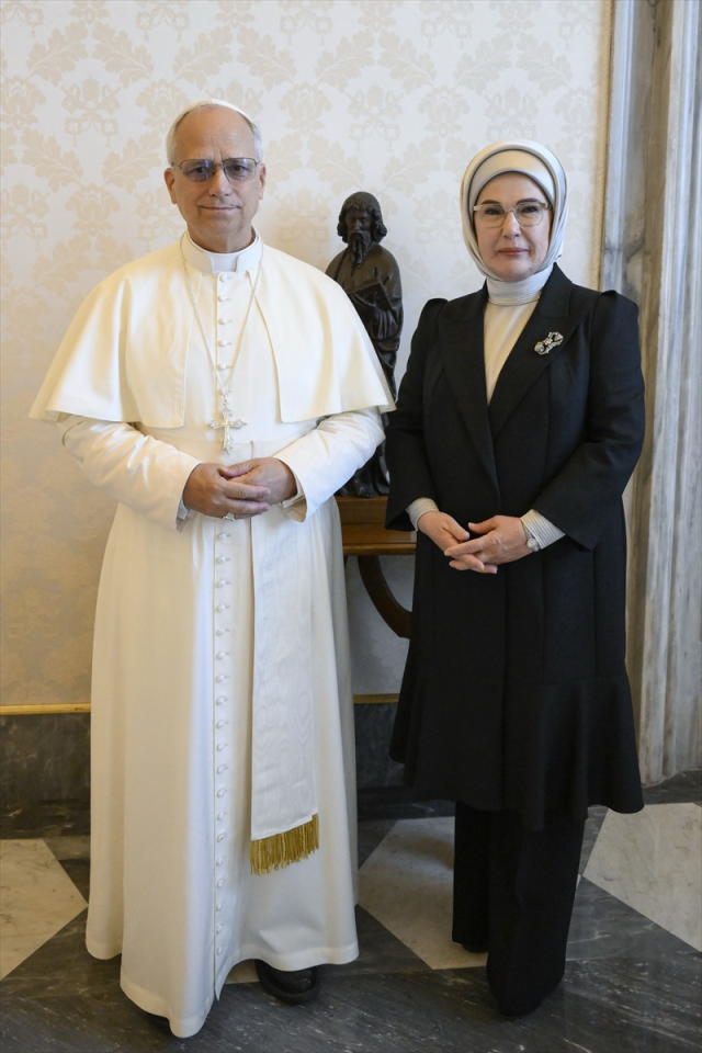 Emine Erdoğan, Papa 14. Leo ile görüştü