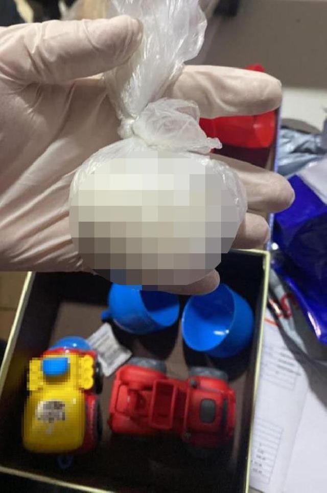 Kargodaki sürpriz yumurtadan uyuşturucu çıktı