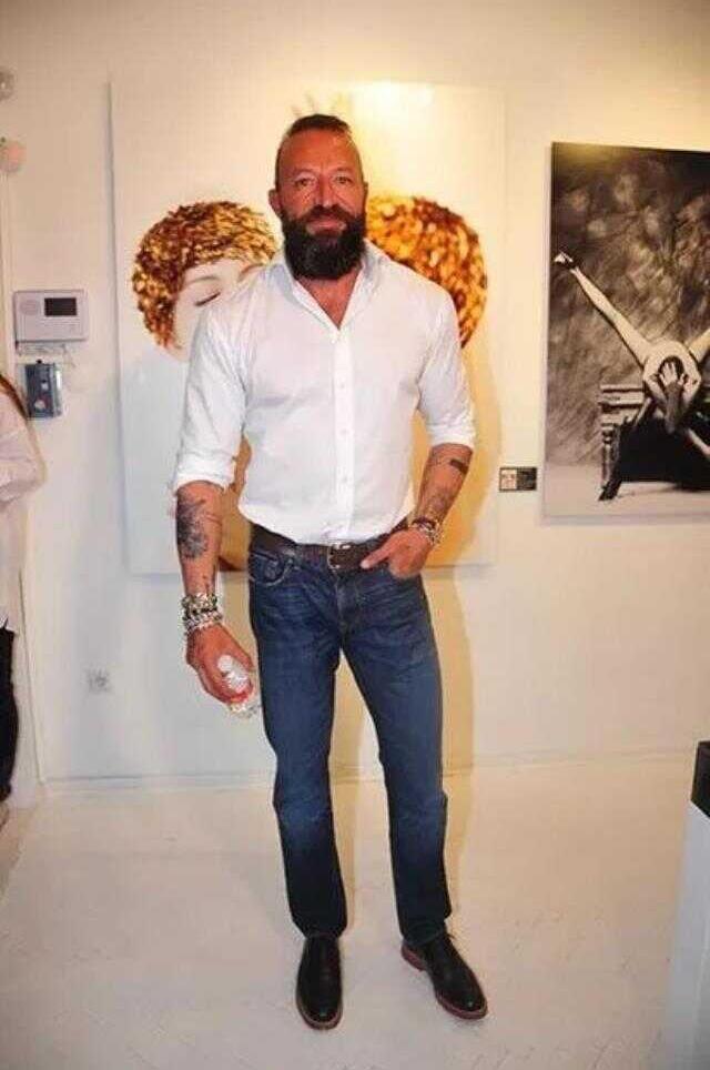 Murat Boz'la evliliğin eşiğinden dönen Aslı Enver, yeni bir aşka yelken açtı