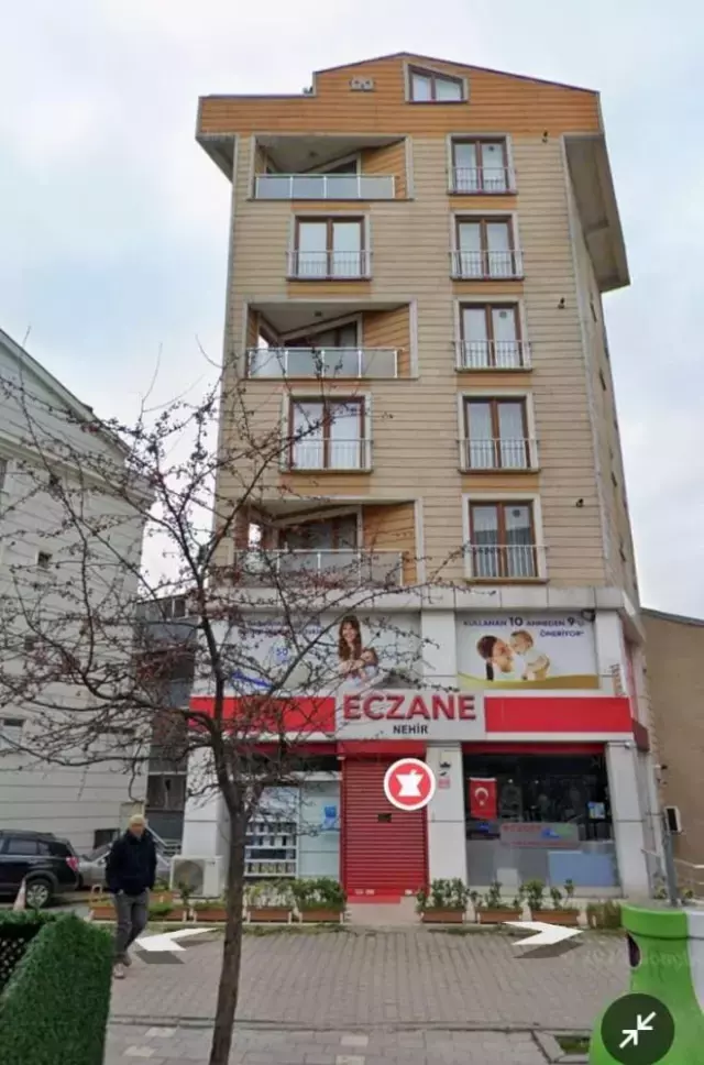 Gebze'de 5 katlı bina çöktü! Enkaz altında kalanlar var