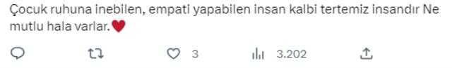 İmamdan yürekleri ısıtan hareket! Camide bekleyen çocuk depremzedeler için çizgi film açtı