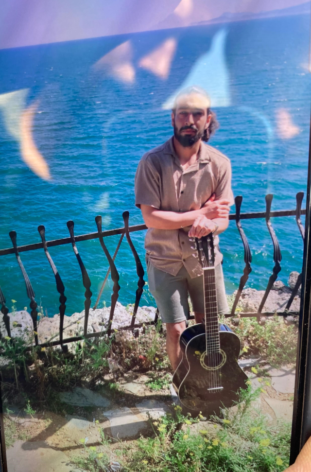 İlk iş gününde 4'üncü kattan düşerek hayatını kaybetti