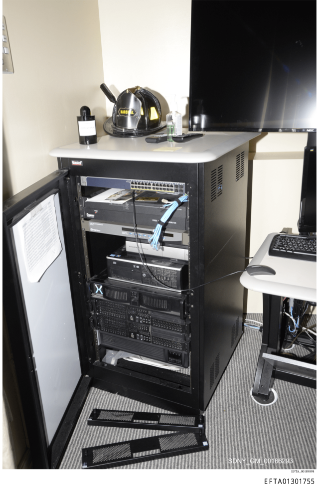 Lağım hen&uuml;z patlamamış! İddia doğruysa yakında yer yerinden oynayacak