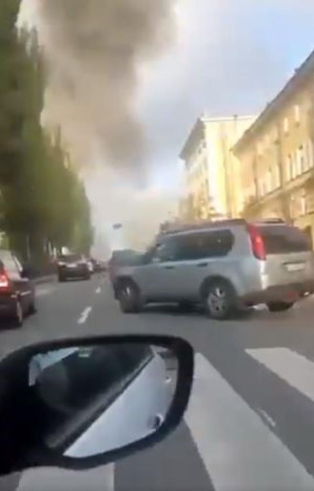 Rusya'nın Kiev'e saldırısından sonra bölgeden ilk fotoğraflar geldi