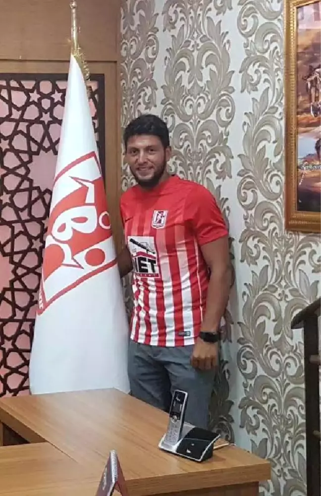 Balıkesirspor'da Bülent İmzaladı
