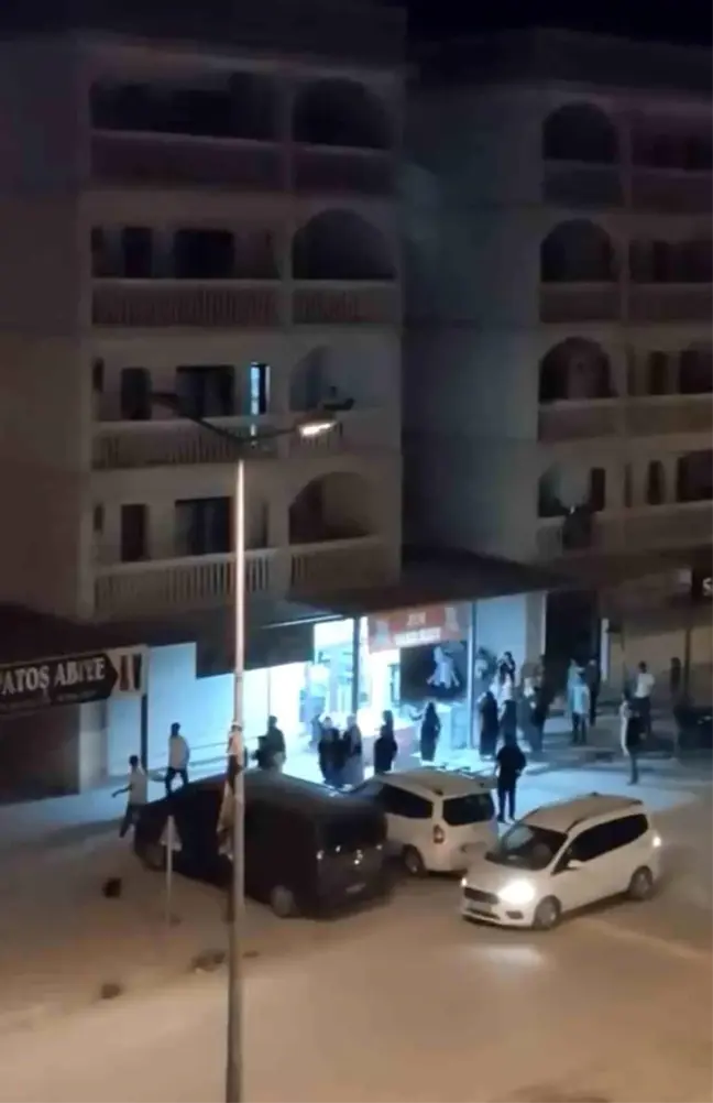 Nusaybin'de Tartışma Sonrası Buzdolabı Devriildi