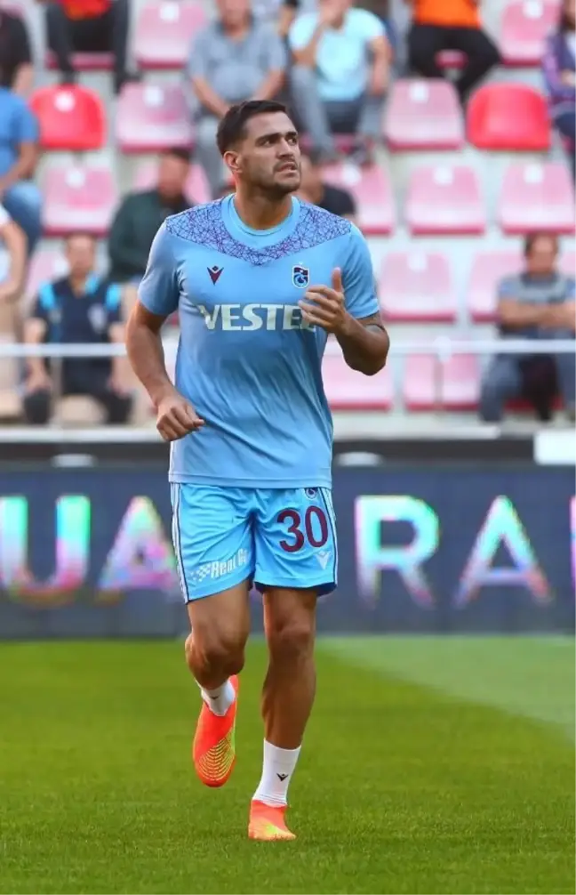 Trabzonspor'un Maxi Gomez'i Cadiz'e transferi kesinleşti
