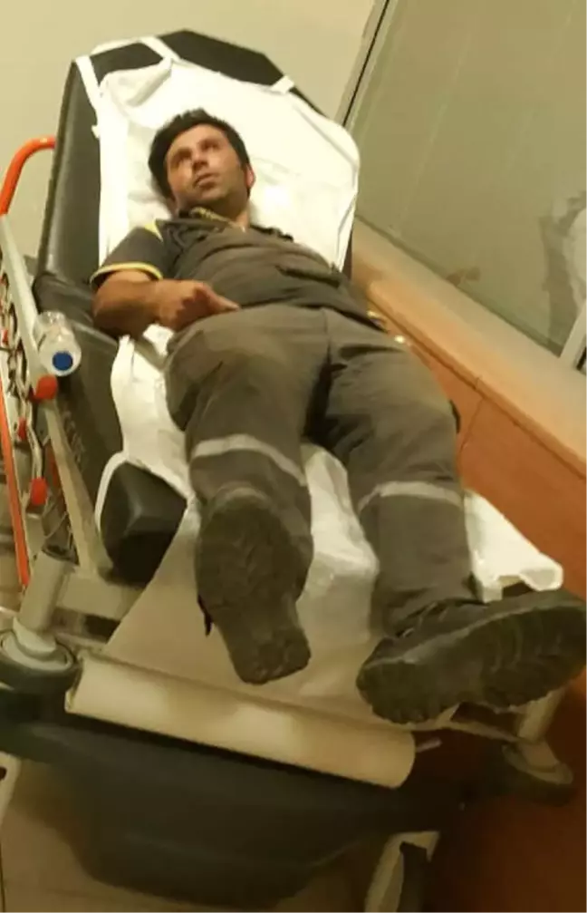 Tır'dan Dökülen Mazot Kazaya Neden Oldu; 2 Yaralı