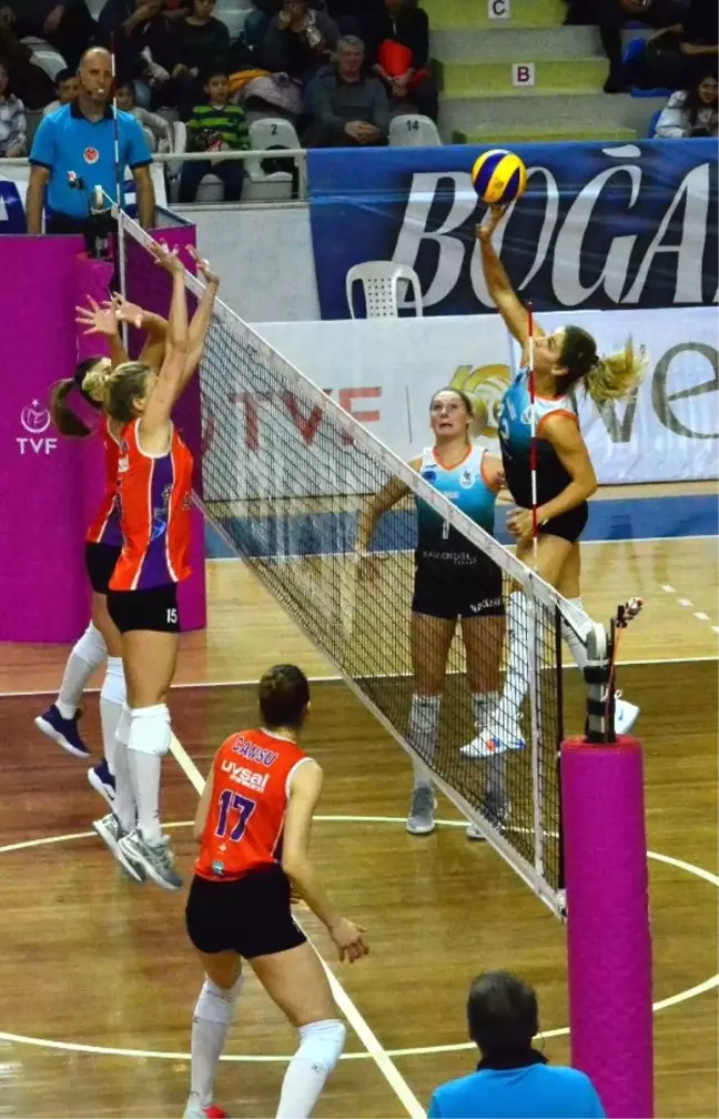 Çanakkale Belediyespor - Kameroğlu Beylikdüzü Voleybol İhtisas: 1-3