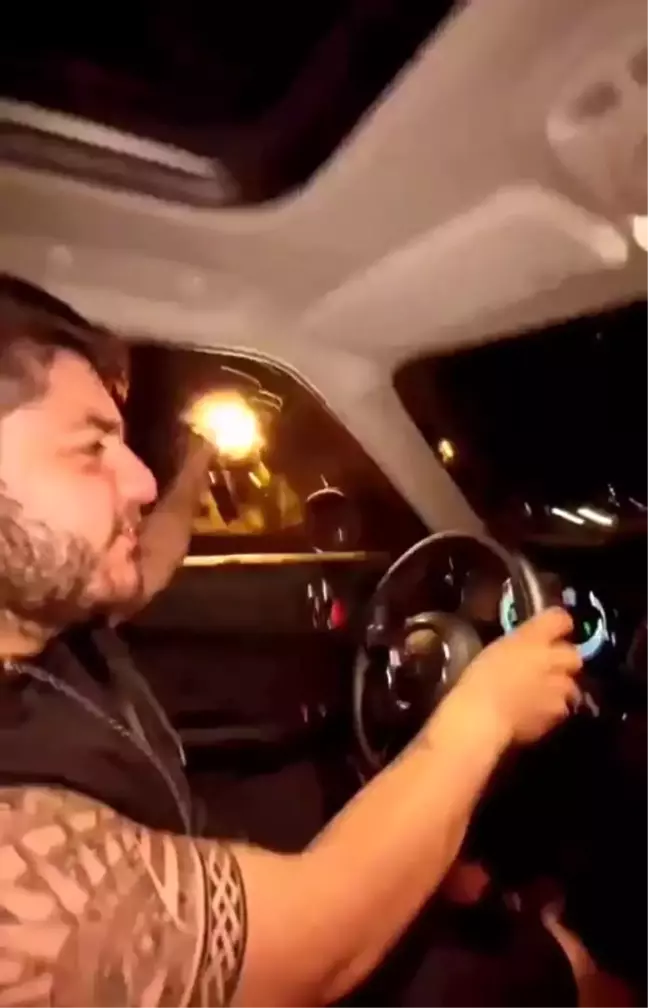 Sosyal medya fenomeni Murat Övünç'ün oğlu Burak Can trafikte dehşet saçtı