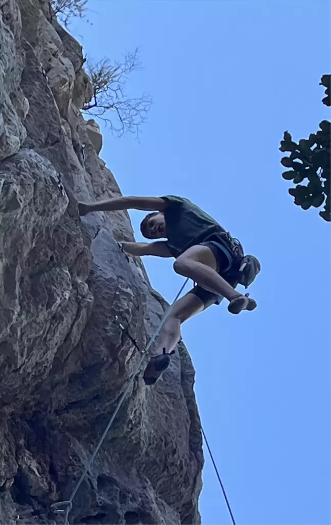 Olimpos'ta Cumhuriyet Bayramı Kutlaması: Kaya Tırmanışı Etkinliği