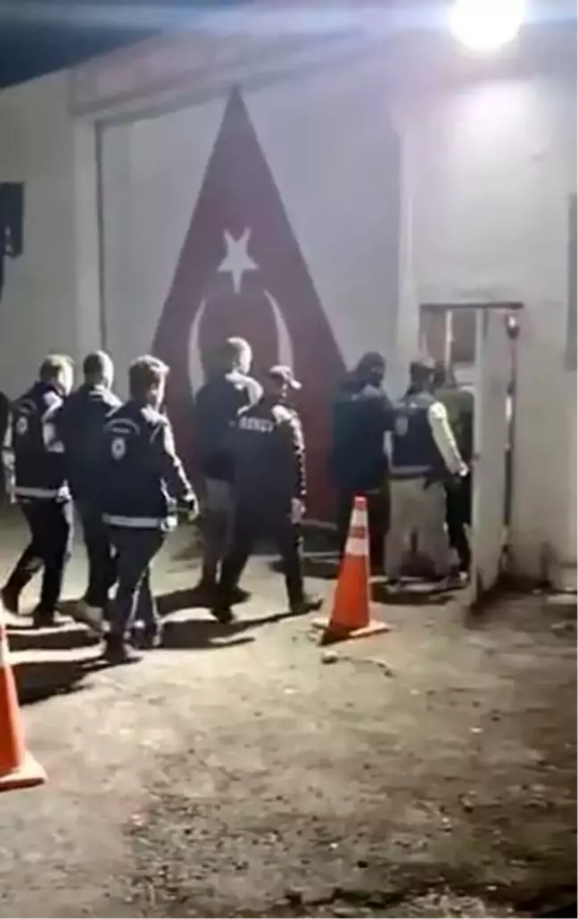 Gürcistan'a Kaçmaya Çalışan 3 Firari Hükümlü Ardahan'da Yakalandı