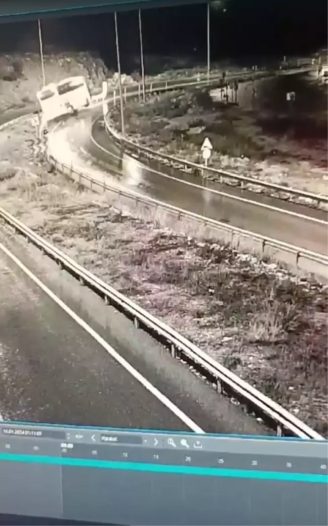 Mersin'de Otobüs Kazasında 9 Kişi Hayatını Kaybetti