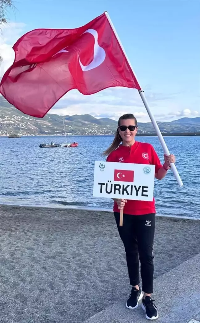 Birgül Erken, Yunanistan'da Türkiye Rekoru Kırmak İçin Yüzüyor