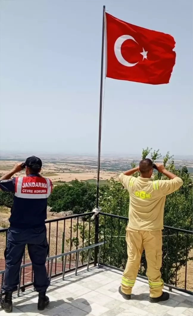 Edirne'de Jandarma Ekipleri Orman ve Anız Yangınlarını Önlemek İçin Denetimlerini Artırdı