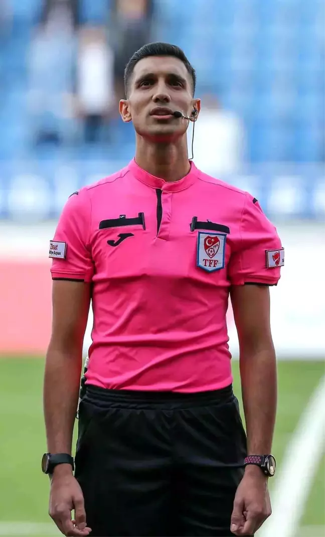 Süper Lig'in 19. haftasında Kayserispor-Sivasspor maçının hakemleri belli oldu