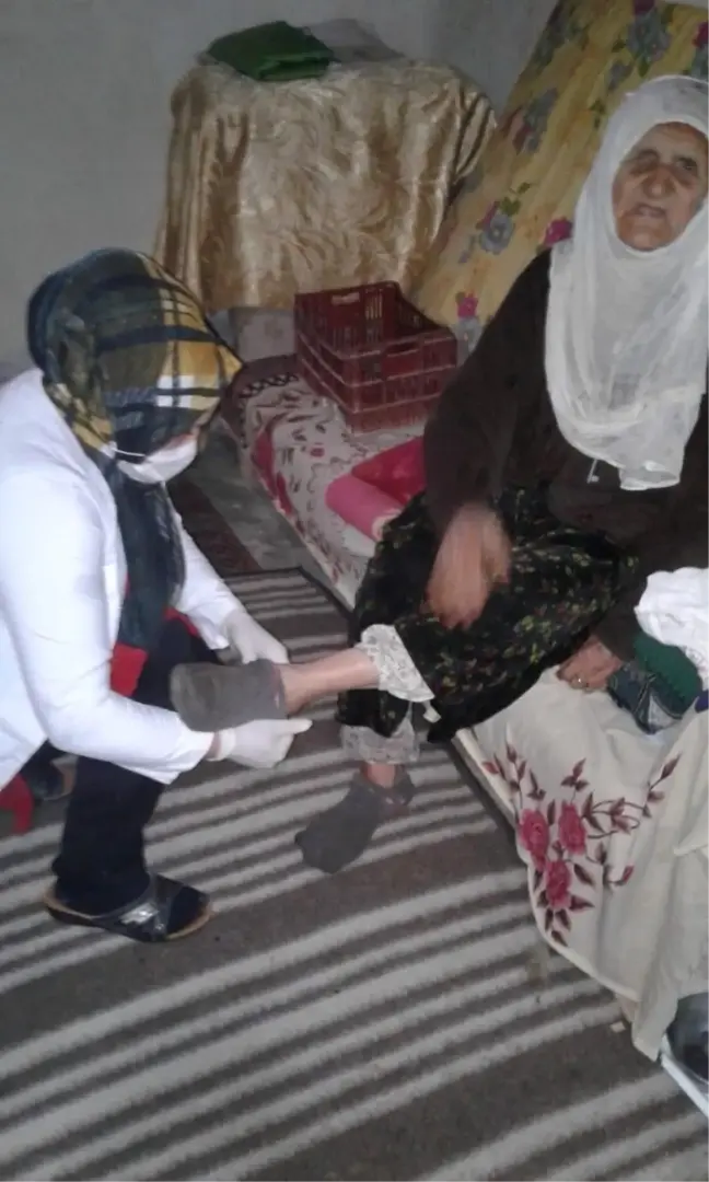 Hazro'da Evde Yaşlı Bakım Hizmeti Başladı