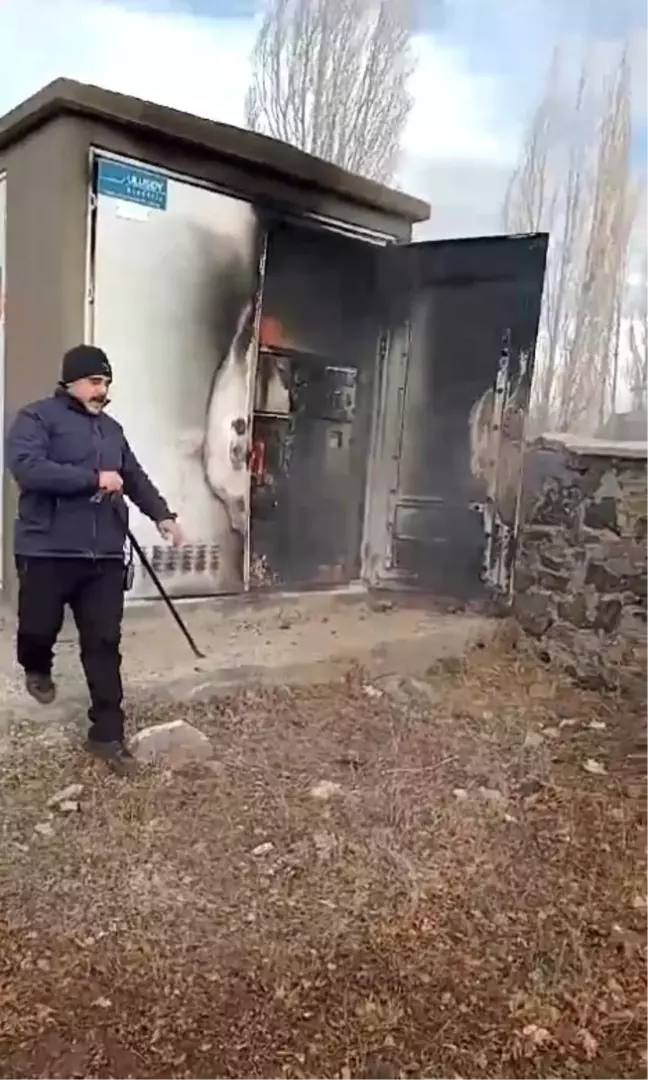 Kars'ta Trafo Yangını İtfaiye Tarafından Söndürüldü