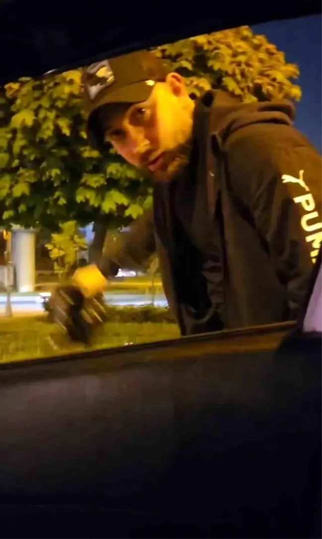 Güngören'den Mecidiyeköy'e Giden Takside Sigara Tartışması