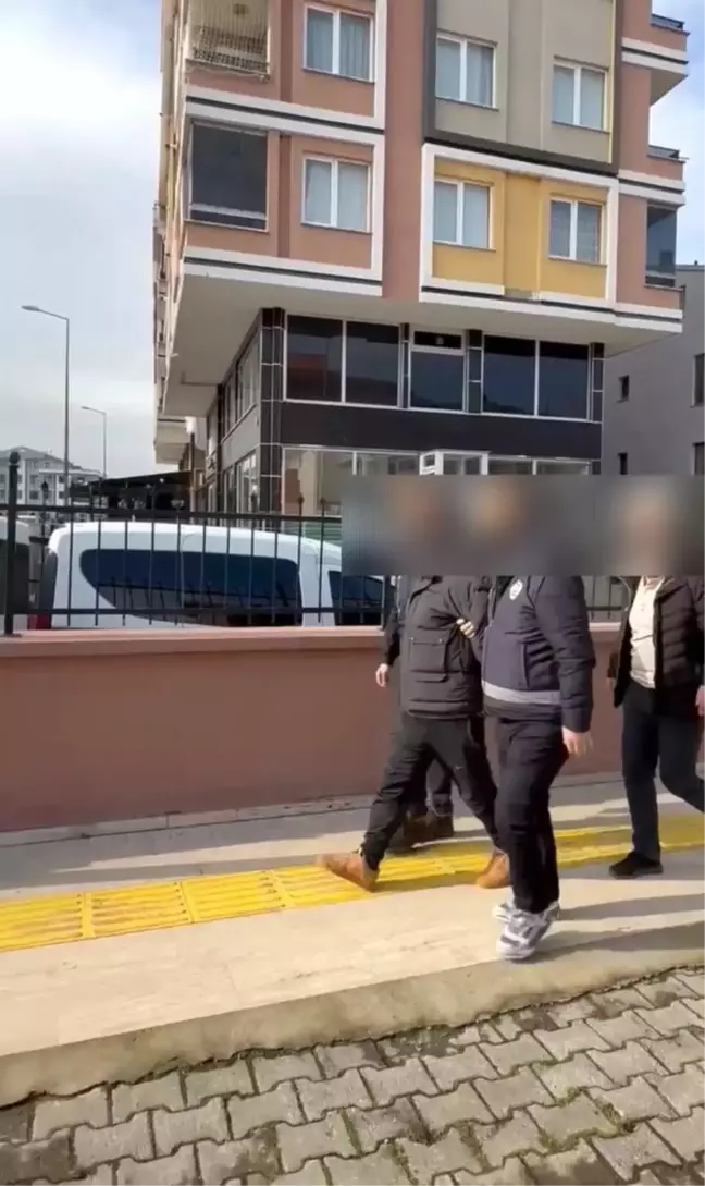 Yalova'da Firari Hükümlü Uyuşturucu ile Yakalandı