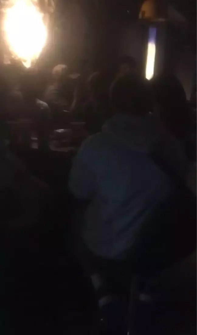 BEYOĞLU'NDA GECE KULÜBÜNE ÇEVRİLEN RESTORANA BASKIN KAMERADA