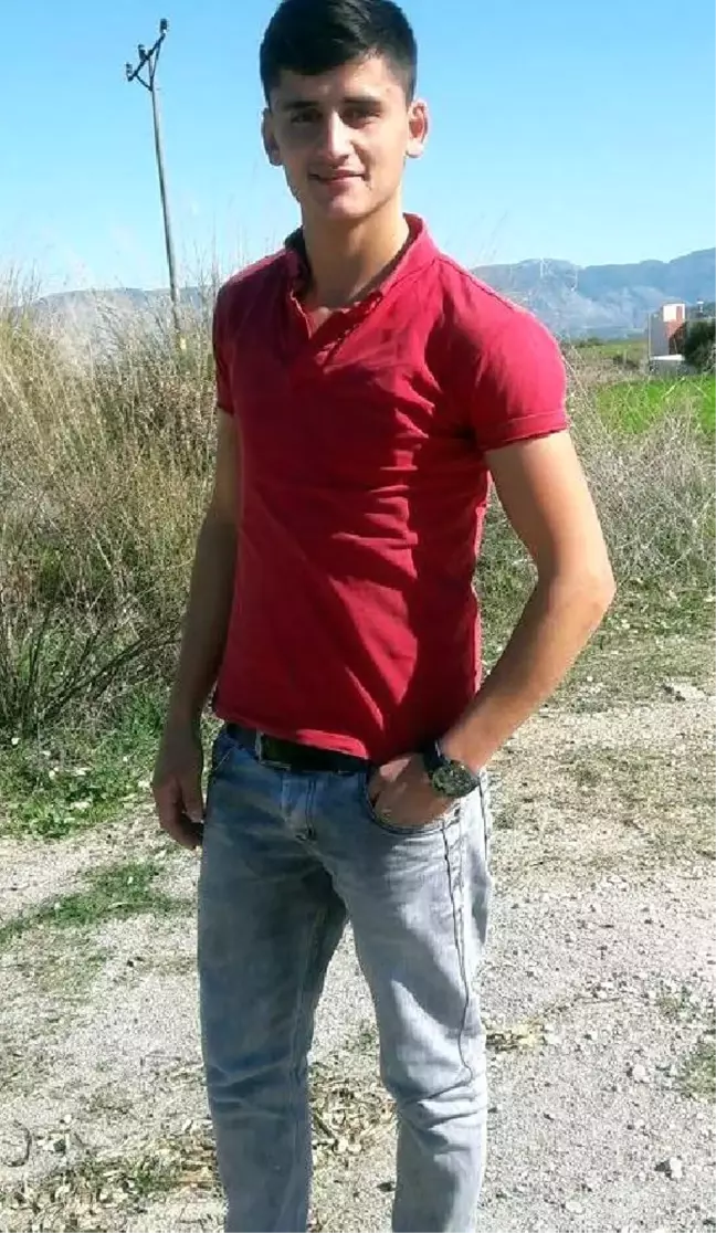 Manavgat'ta Motosikletle Otomobil Çarpıştı: 1 Ölü, 1 Yaralı