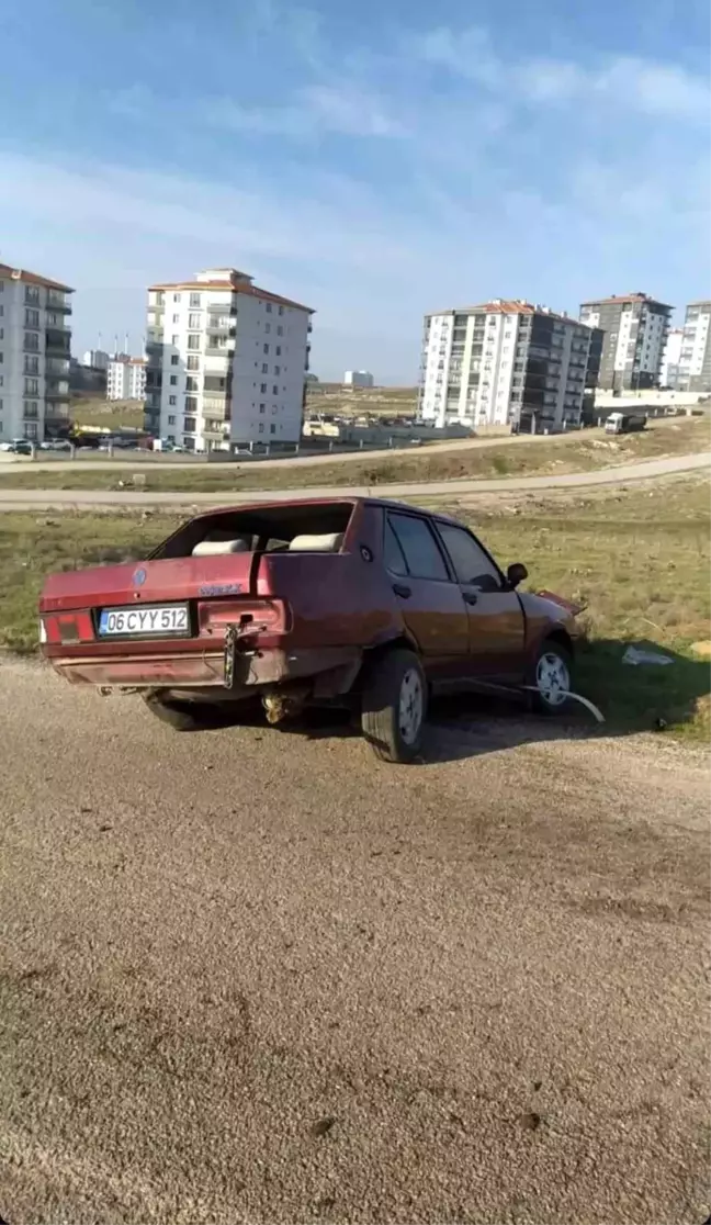 Kontrolden çıkan otomobil elektrik direğine çarptı: 1 yaralı