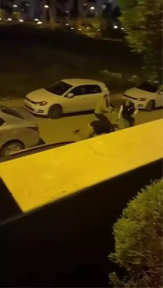 Sokak ortasındaki çatışmada 1 yaralı; o anlar kamerada