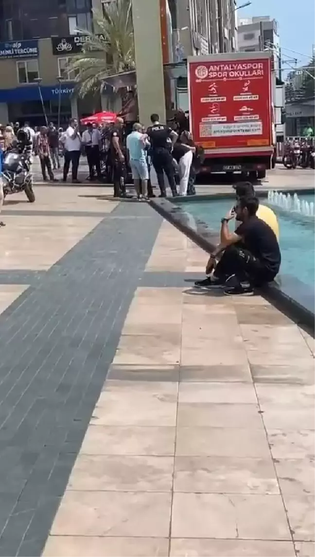Antalya'da polisi görünce namaz kılmaya başlayan kişinin engelli olduğu ortaya çıktı