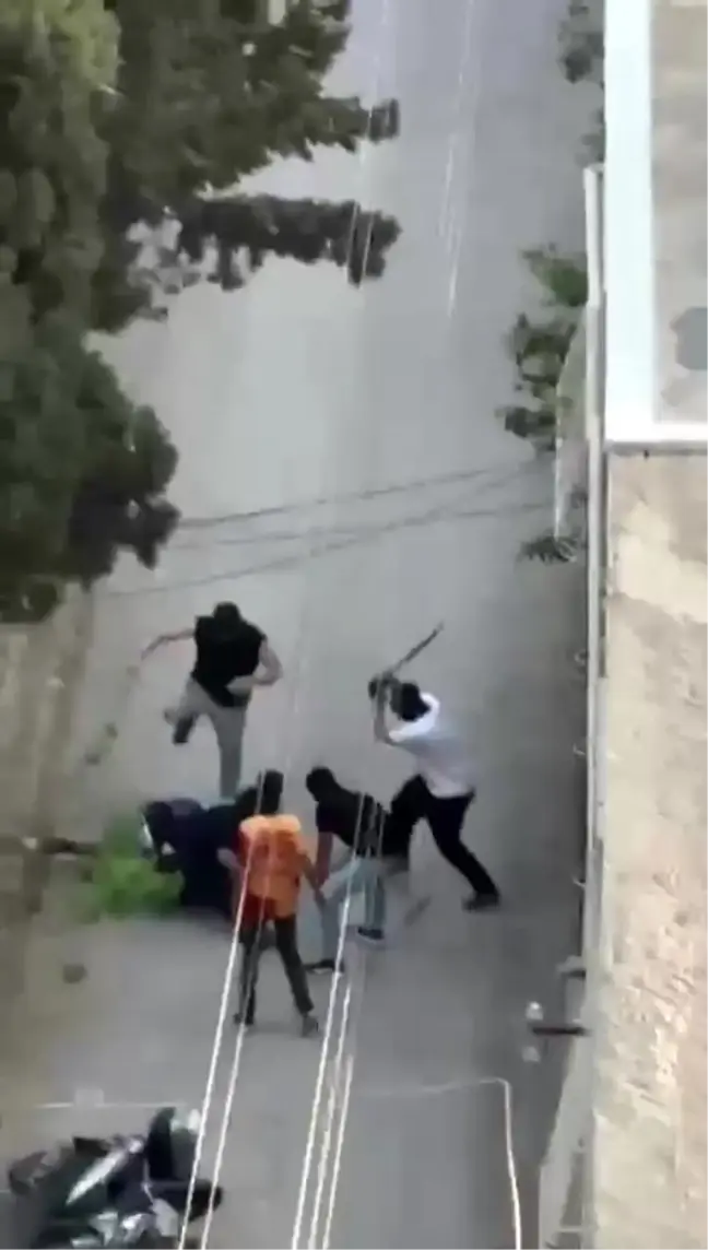 Adana'da Sokak Ortasında Darbedilen Kişi Kurtarılamadı, 5 Şahıs Yakalandı