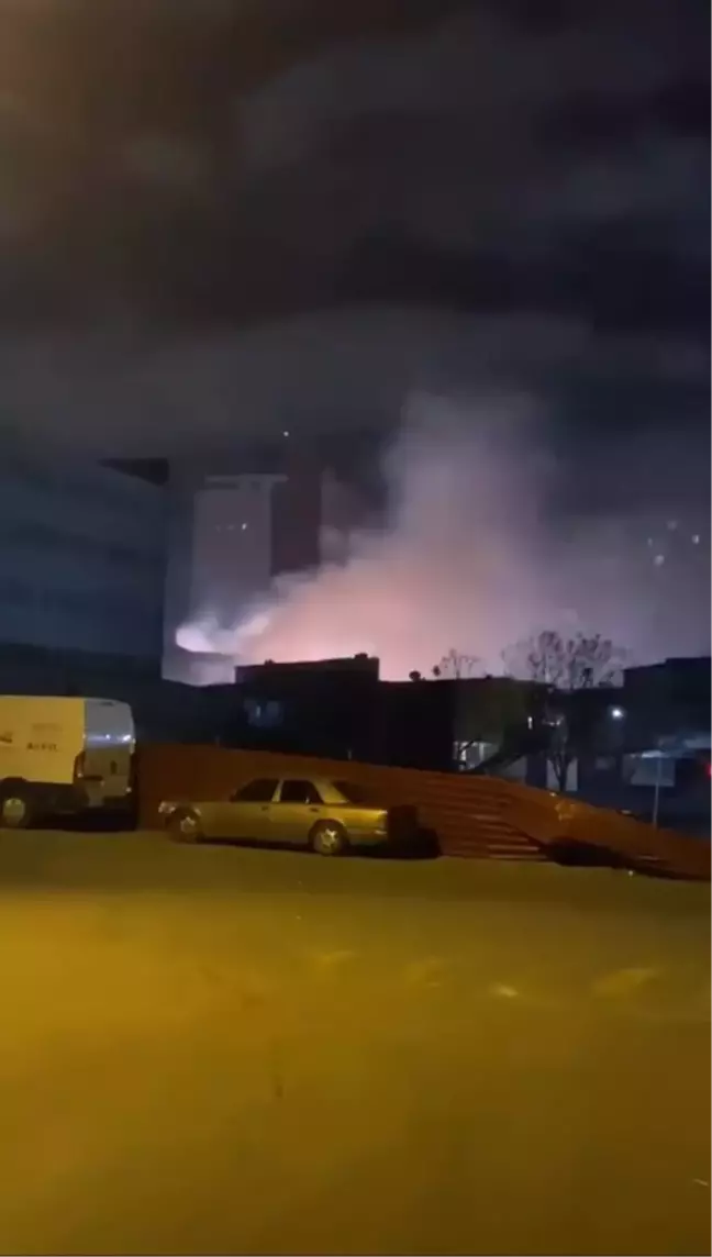 Zeytinburnu'nda sanayi sitesinde yangın -1