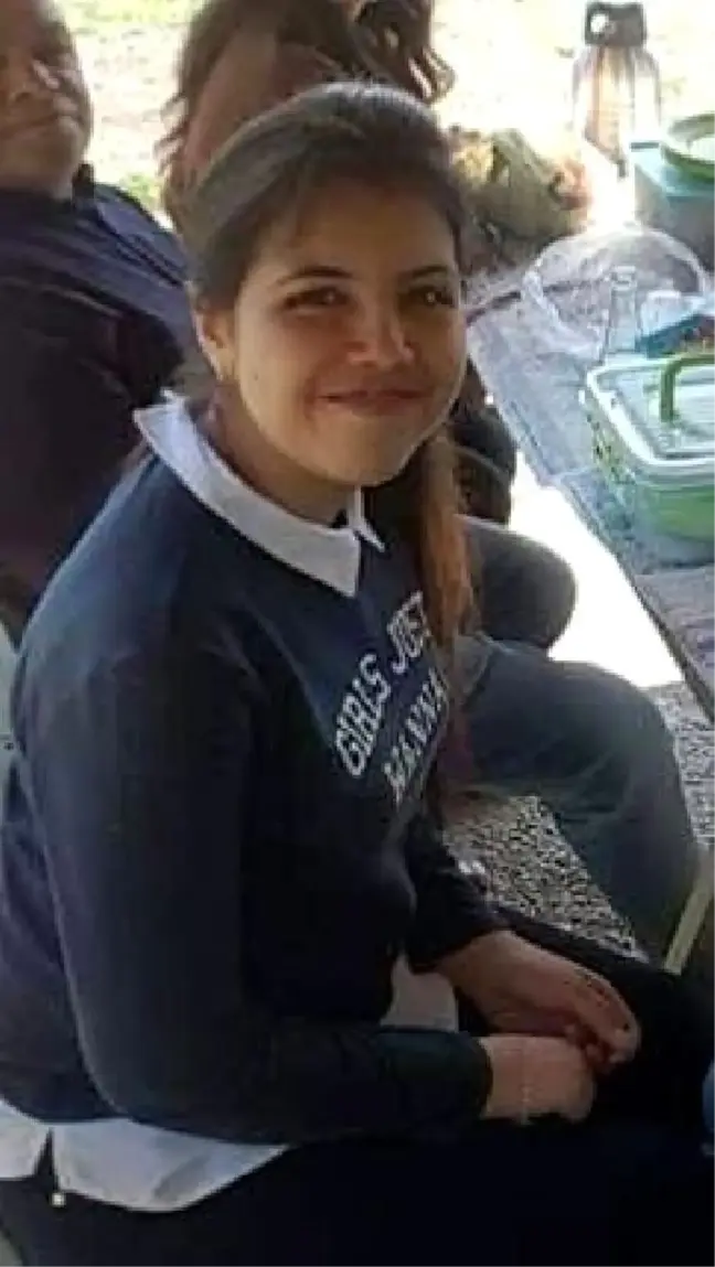Kazada hayatını kaybeden liseli Hilal, toprağa verildi