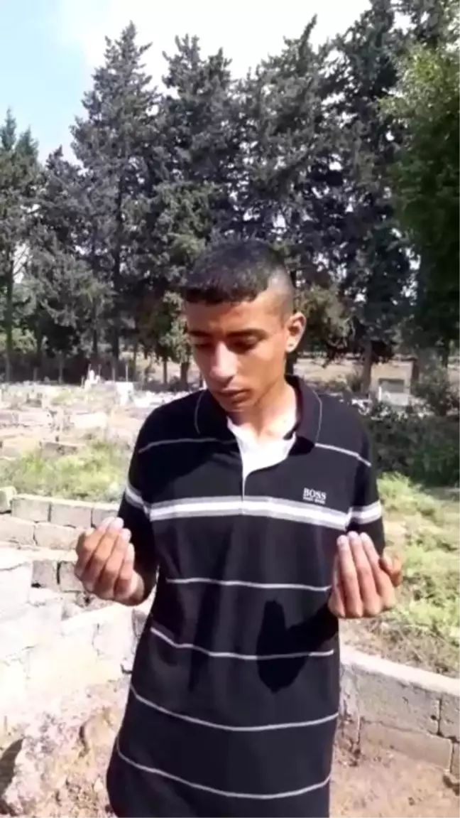 Cinayet zanlısı, maktulün mezarı başında dua edip teslim oldu