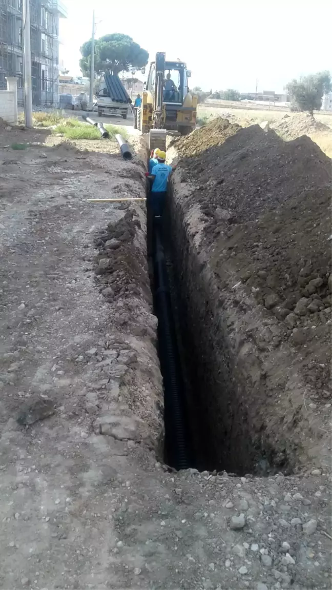Maski'den Muradiye'de kanalizasyon hattı döşeme çalışması