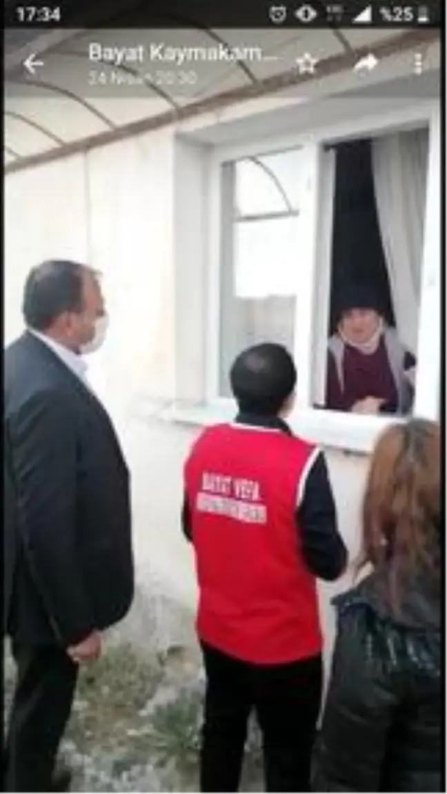 Bayat'ta yemek yapabilecek durumda olmayanlara yemek dağıtılıyor